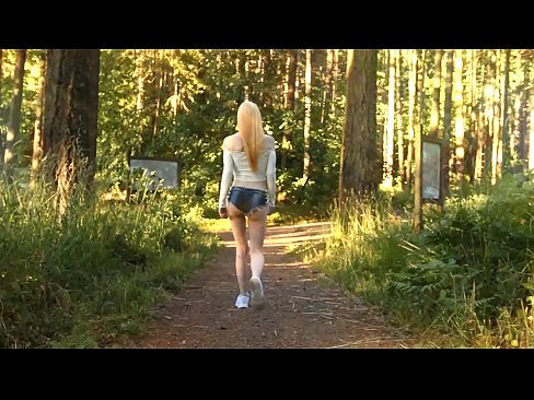 ❤️ Emakume ederra poliki mugitzen da, ez biluzik bideoa ❤️ Porno fb gurean eu.porno-filmy.ru ❌️